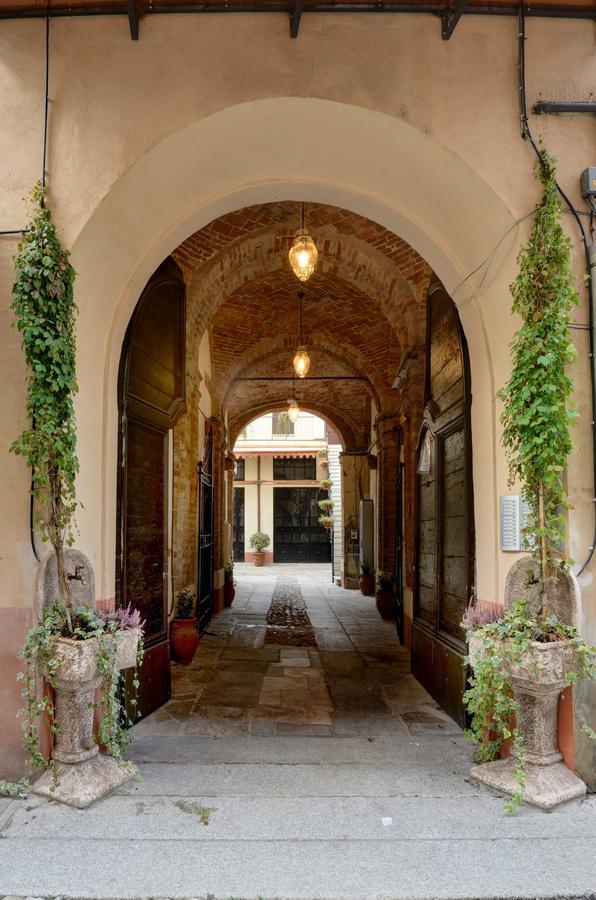 Palazzo Centro Alloggi Vacanza Nizza Monferrato Exterior photo